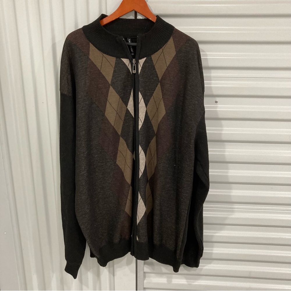 TRUE ROCK Men's Argyle Zip-Up Sweater - Black, Brown, Cream